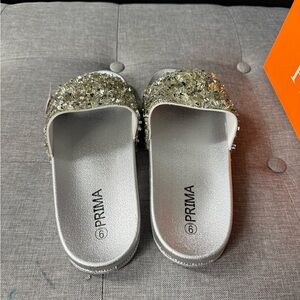 Women’s Glitter Slide Sandals - Silver
